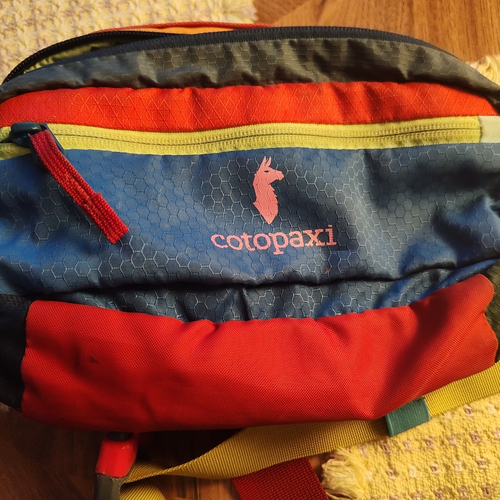 Cotopaxi fanny pack